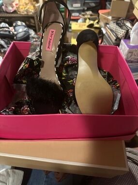 Betsey Johnson Black Fur Front Ankle Strap Open-Toe Heels